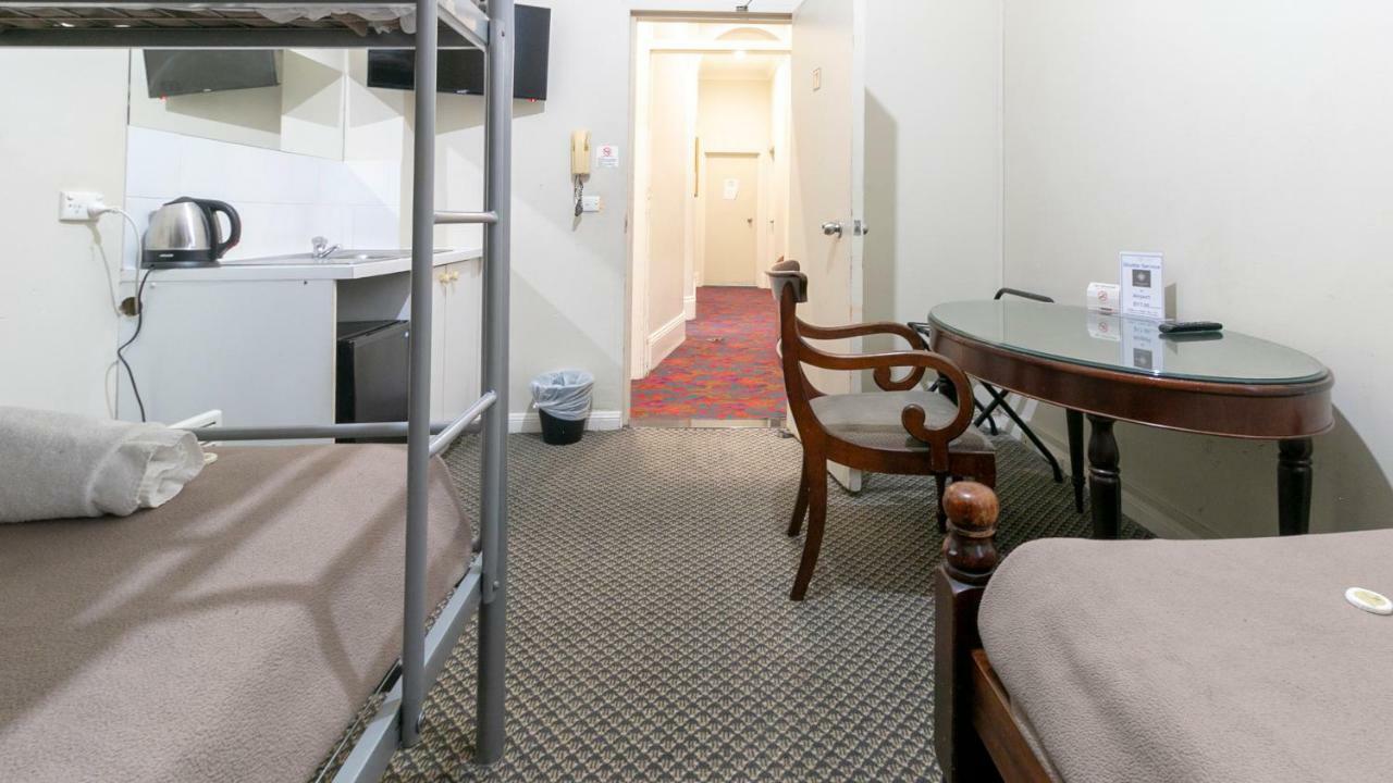 Woolbrokers Hostel Сидни Екстериор снимка