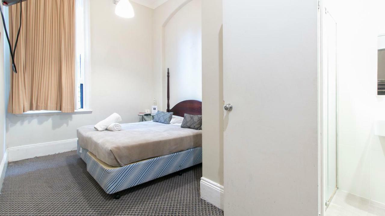 Woolbrokers Hostel Сидни Екстериор снимка
