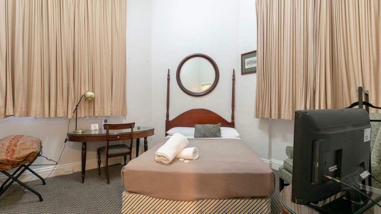 Woolbrokers Hostel Сидни Екстериор снимка
