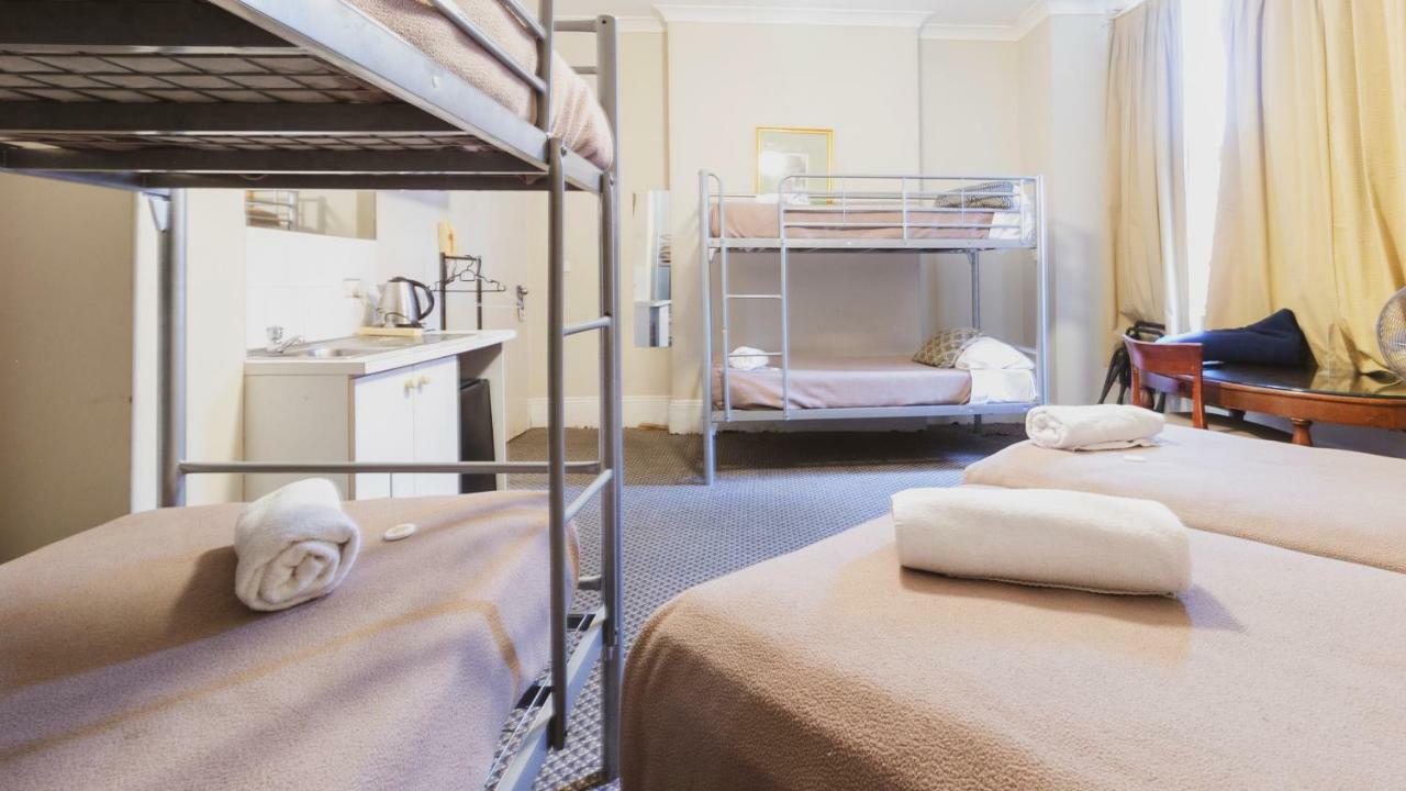 Woolbrokers Hostel Сидни Екстериор снимка