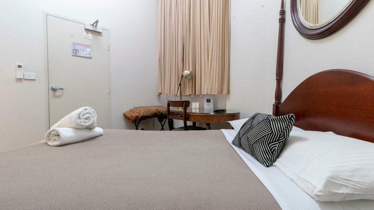 Woolbrokers Hostel Сидни Екстериор снимка