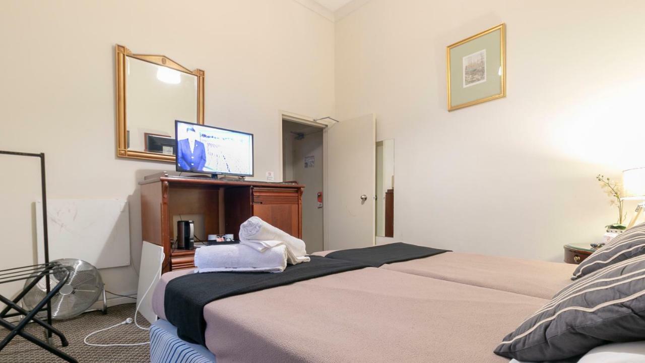 Woolbrokers Hostel Сидни Екстериор снимка