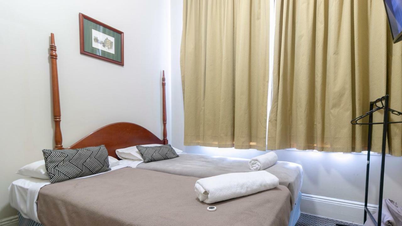 Woolbrokers Hostel Сидни Екстериор снимка