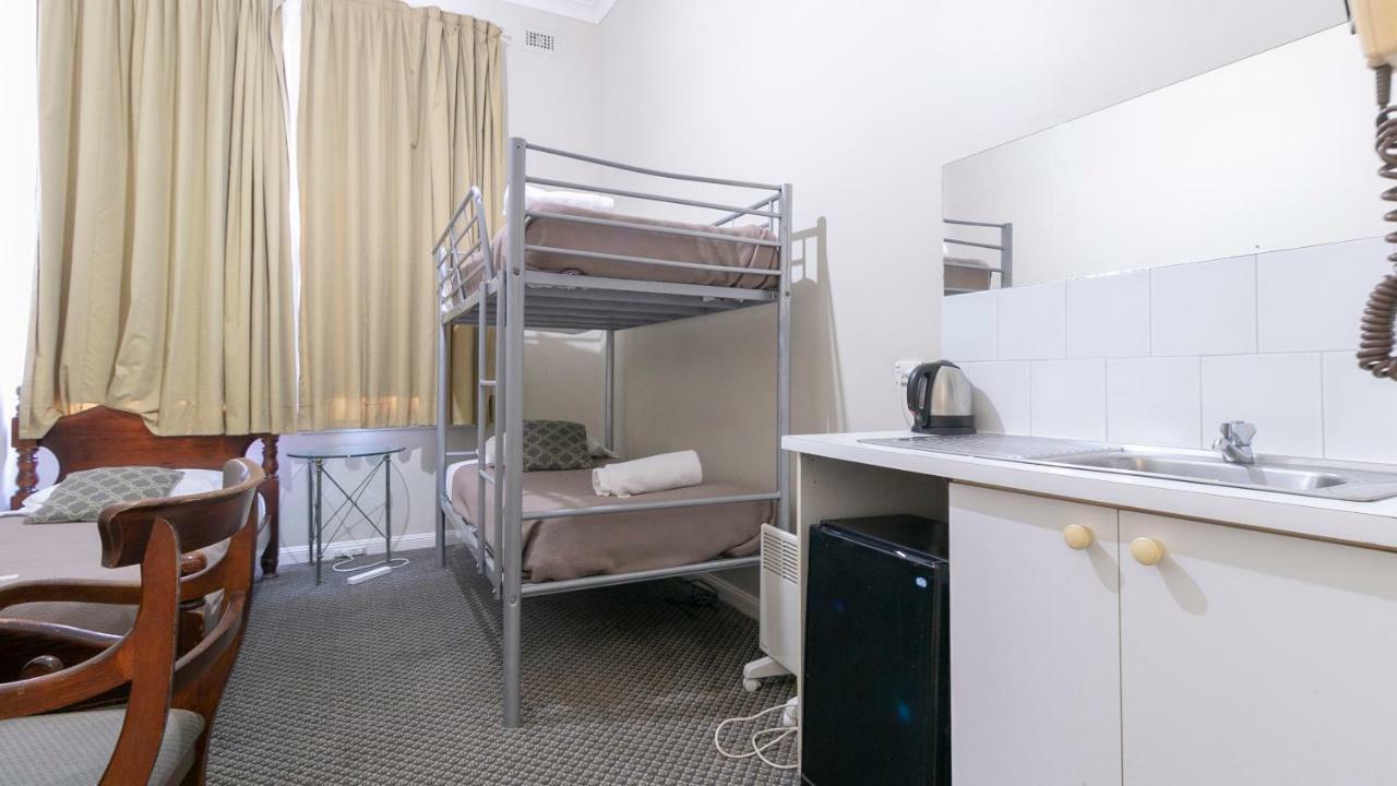 Woolbrokers Hostel Сидни Екстериор снимка