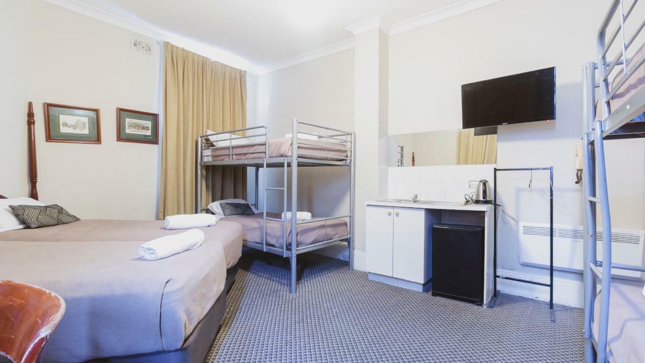 Woolbrokers Hostel Сидни Екстериор снимка