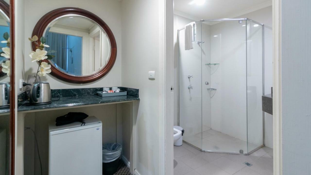 Woolbrokers Hostel Сидни Екстериор снимка